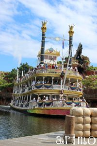 東京ディズニーリゾート35周年=マークトゥエイン号35周年
